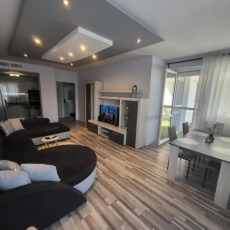 Montana Apartman 미슈콜츠 외부 사진
