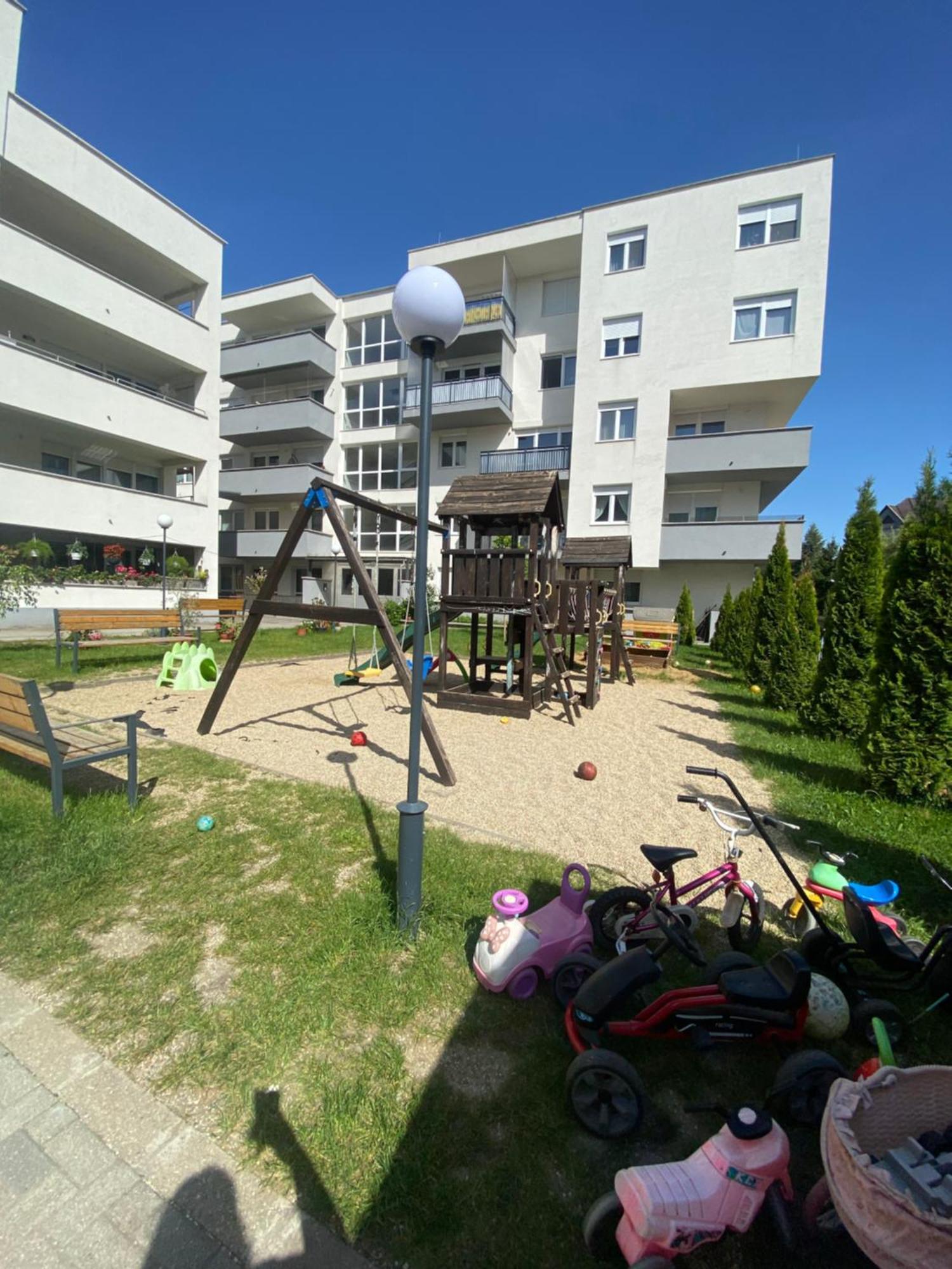 Montana Apartman 미슈콜츠 외부 사진